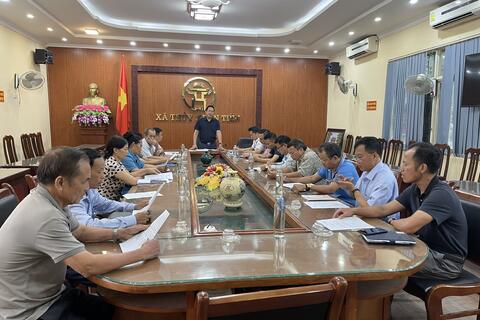 UBND XÃ THỦY XUÂN TIÊN TỔ CHỨC HỘI NGHỊ ĐÔN ĐỐC TIẾN ĐỘ VIỆC LẤY Ý KIẾN NHÂN DÂN THAM GIA VÀO DỰ THẢO SỬA ĐỔI HIẾN PHÁP 2013